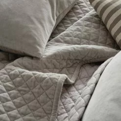 Linum Piccolo Överkast -Sängkläder försäljning Silvergra2